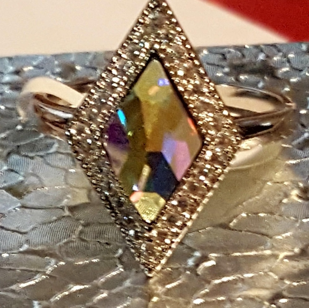 Unicorn tears size 10 ring  from Fragrant Jewels